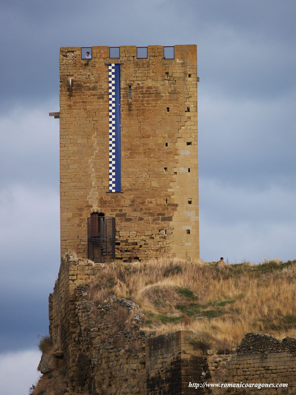 TORREN Y MURALLA,  DESDE LA IGLESIA DE SAN JUN